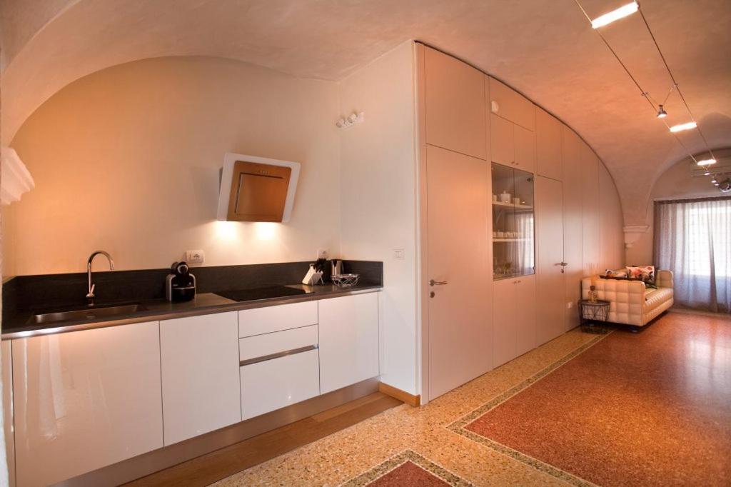 Anfite Luxury Apartment Volto San Luca Verona Exteriör bild